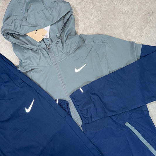 NIKE LIGHT WINDRUNNER TRACKSUIT (NAVY/GREY)