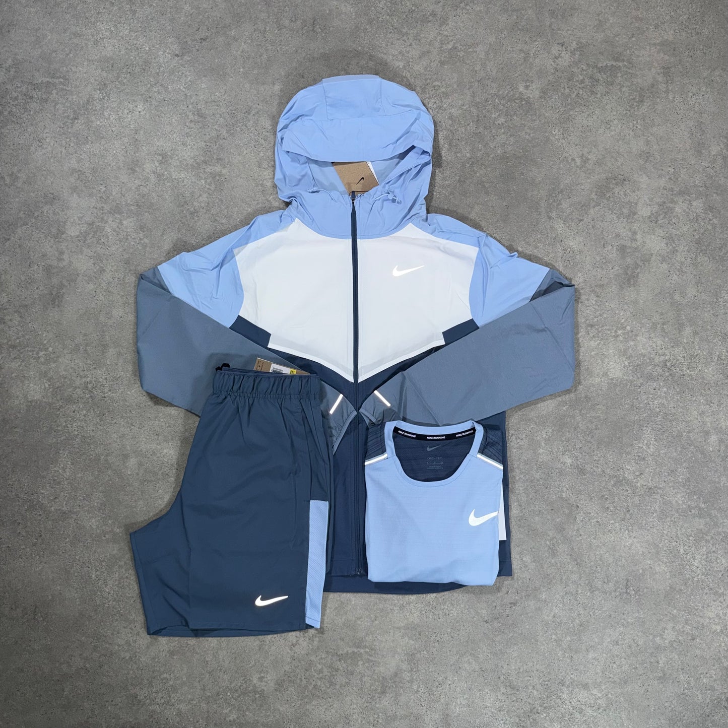 NIKE WINDRUNNER TRI SET (BLUE/WHITE/NAVY)