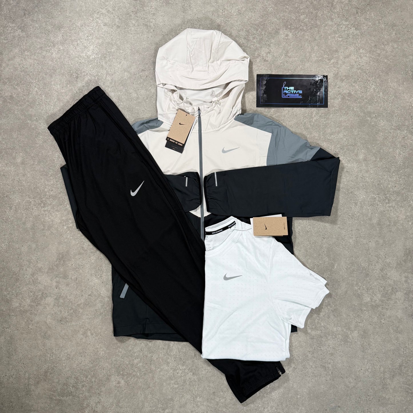 NIKE WINDRUNNER TRI-SET (WHITE/BLACK)