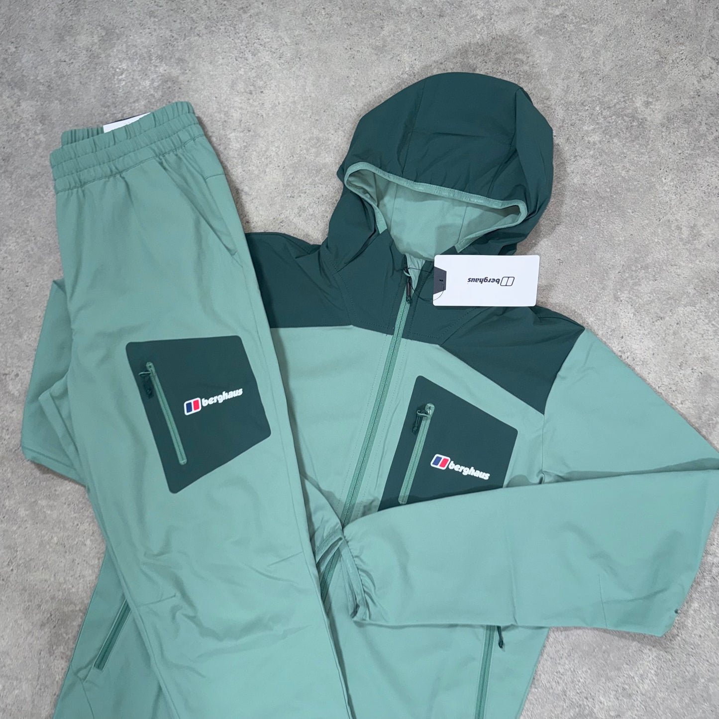 BERGHAUS INTERVALE TRACKSUIT (OLIVE/GREEN)