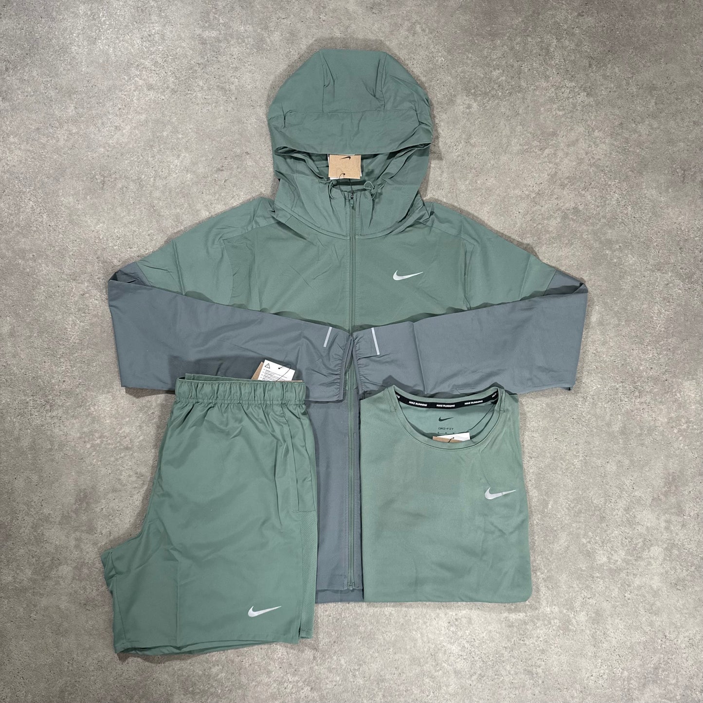 NIKE REPEL UV TRI-SET (CLAY GREEN)