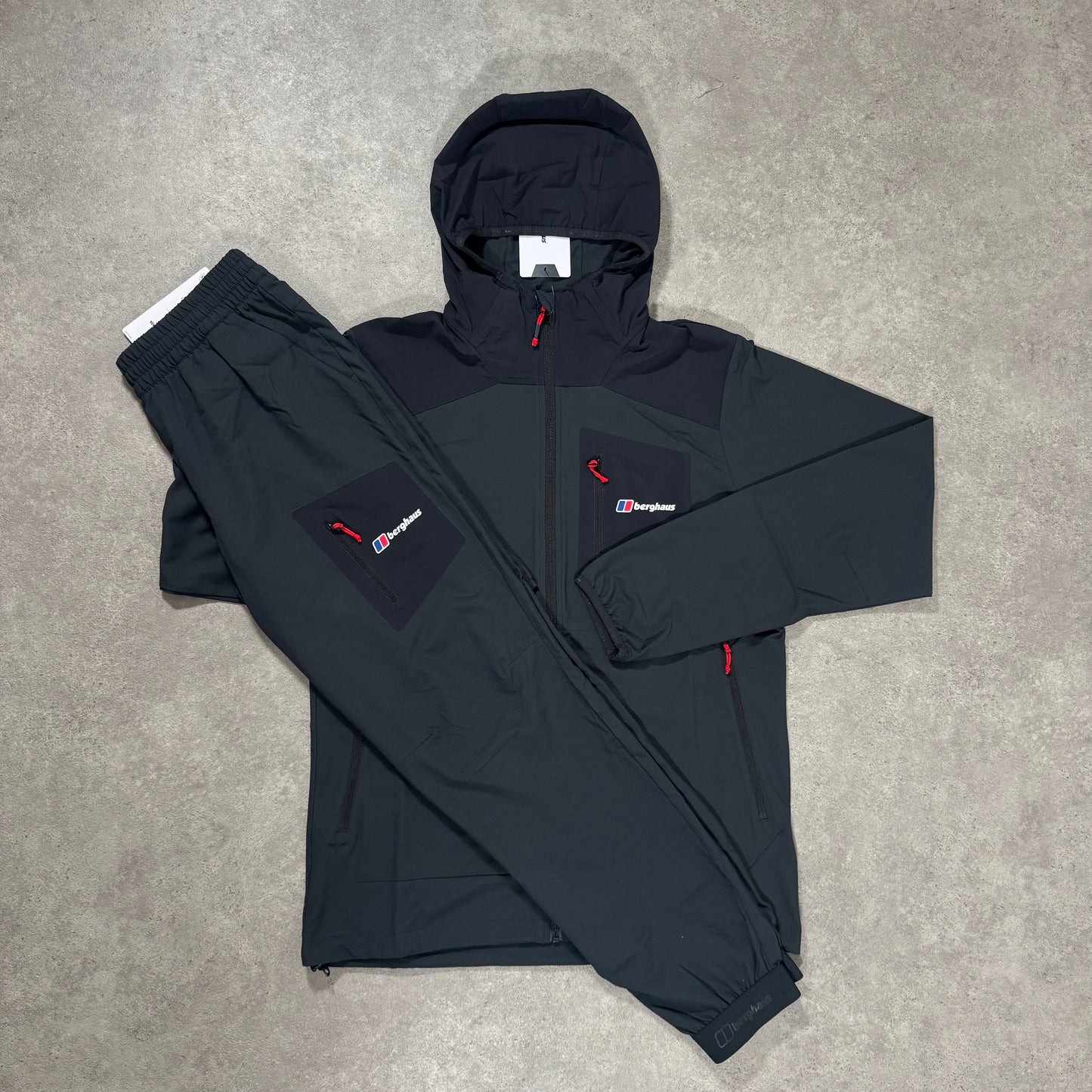 BERGHAUS INTERVALE TRACKSUIT (BLACK/RED)