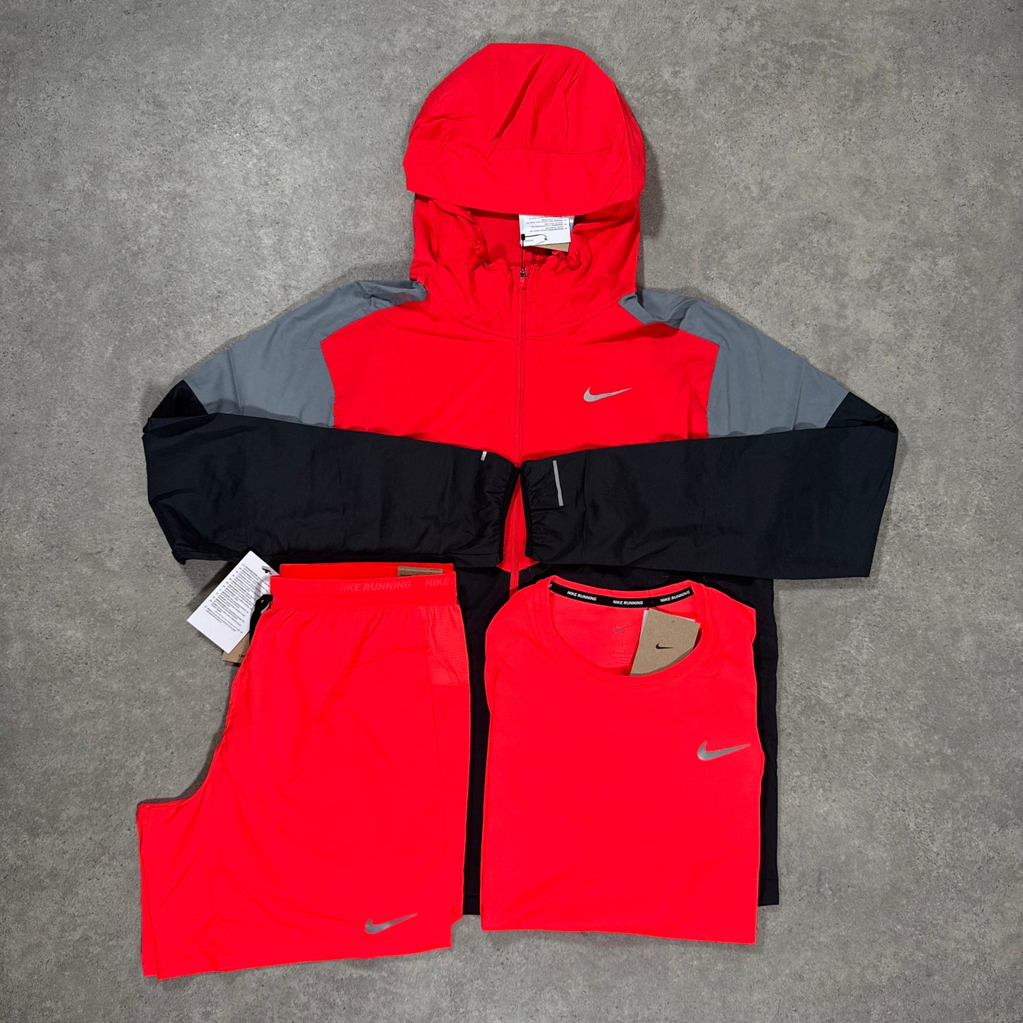 NIKE WINDRUNNER TRI-SET (RED)