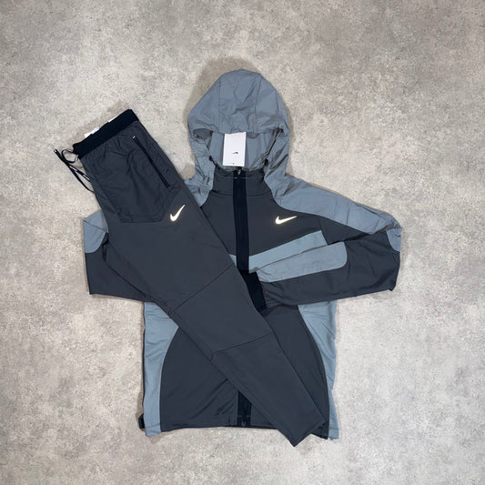 NIKE ELEMENT TRACKSUIT (GREY/BLACK)