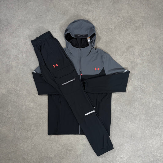 UNDER ARMOUR TECH UTILITY WOVEN TRACKSUIT (BLACK/GREY)