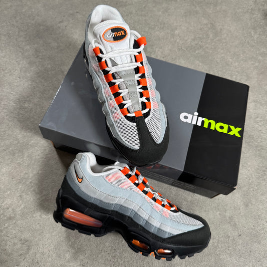 NIKE AIR MAX 95 (OG MANDARIN)