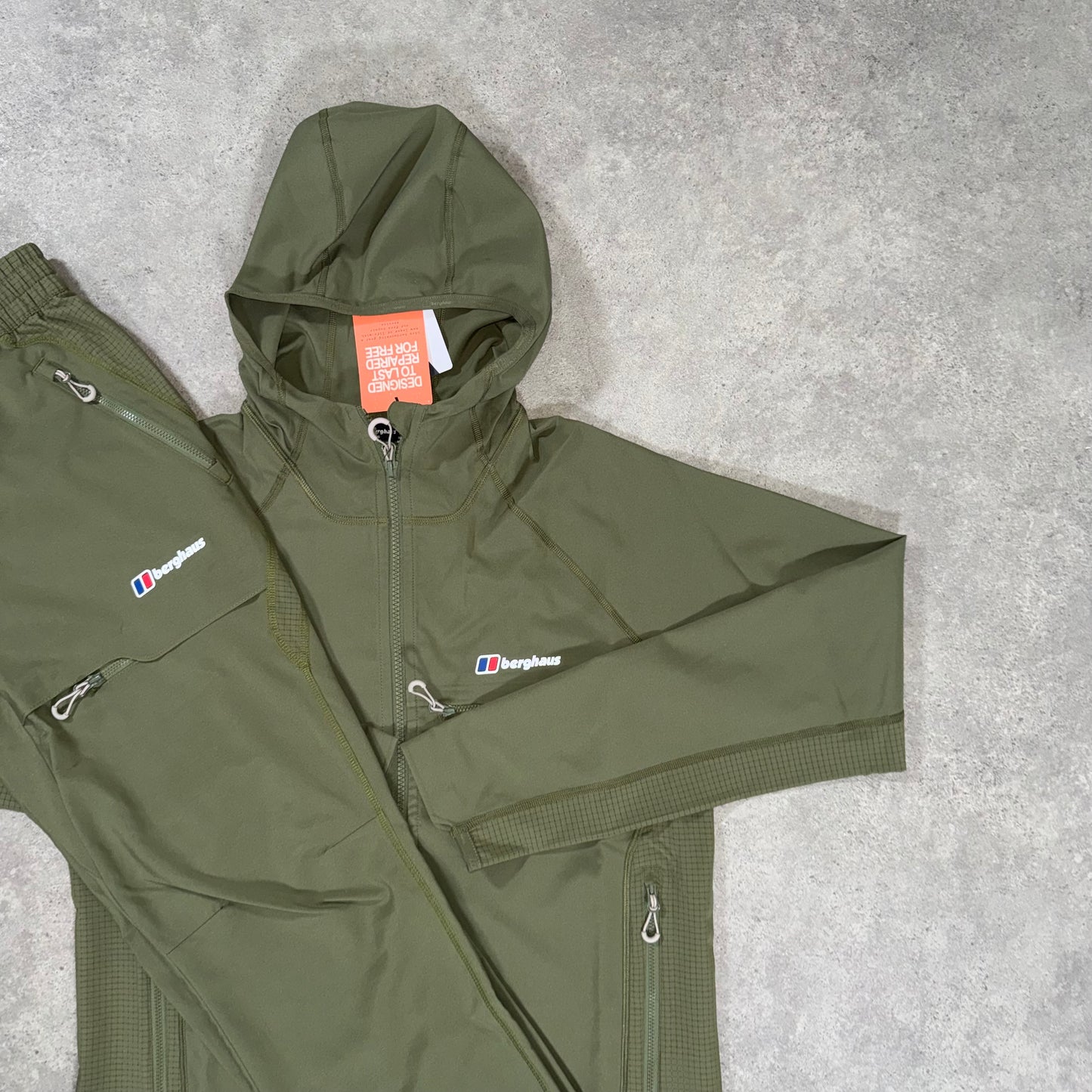 BERGHAUS WAVERTREE TRACKSUIT (KHAKI)
