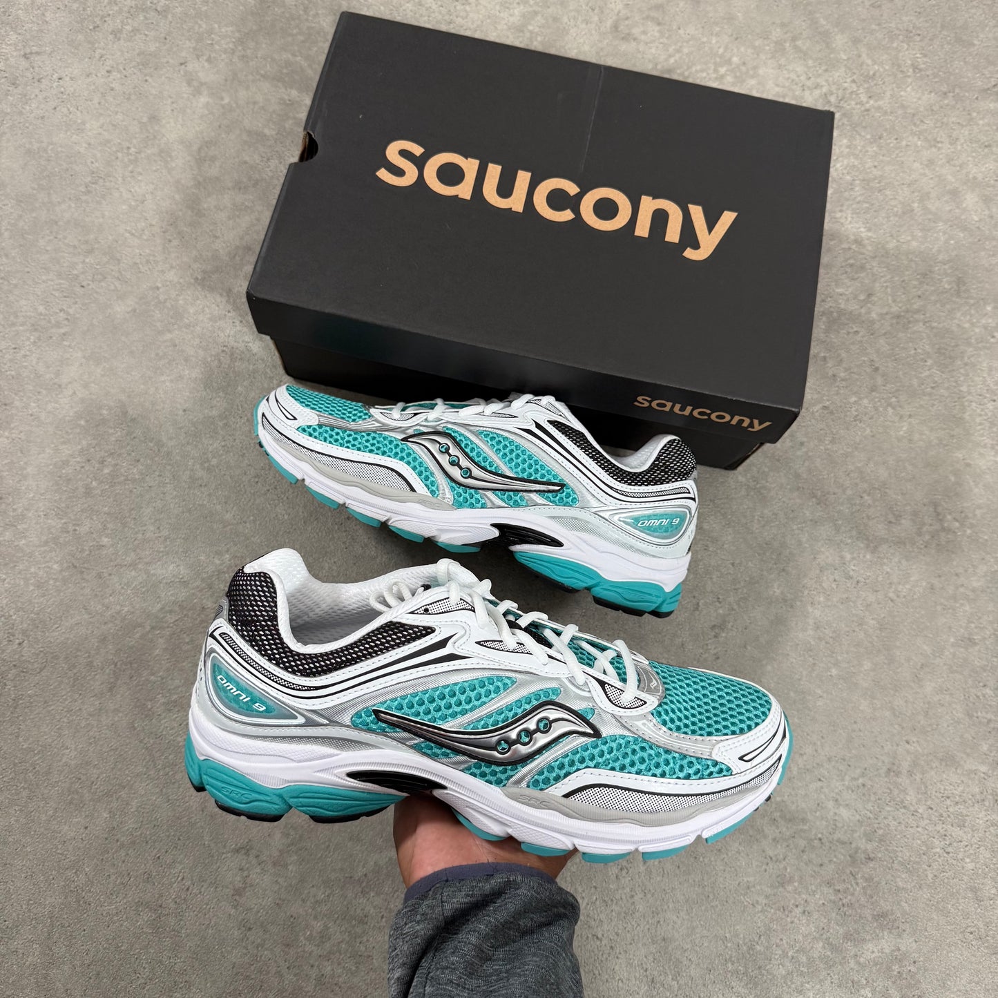 SAUCONY PROGRID OMNI 9