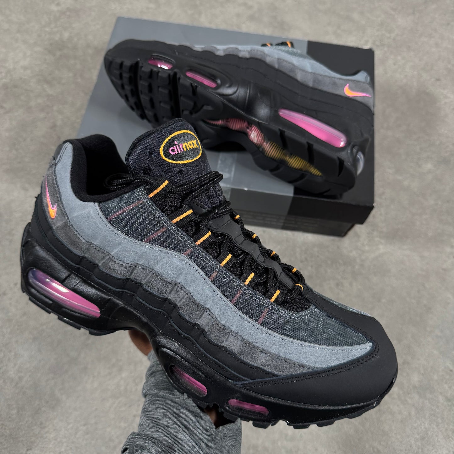 AIR MAX 95 (SUN DIAL)