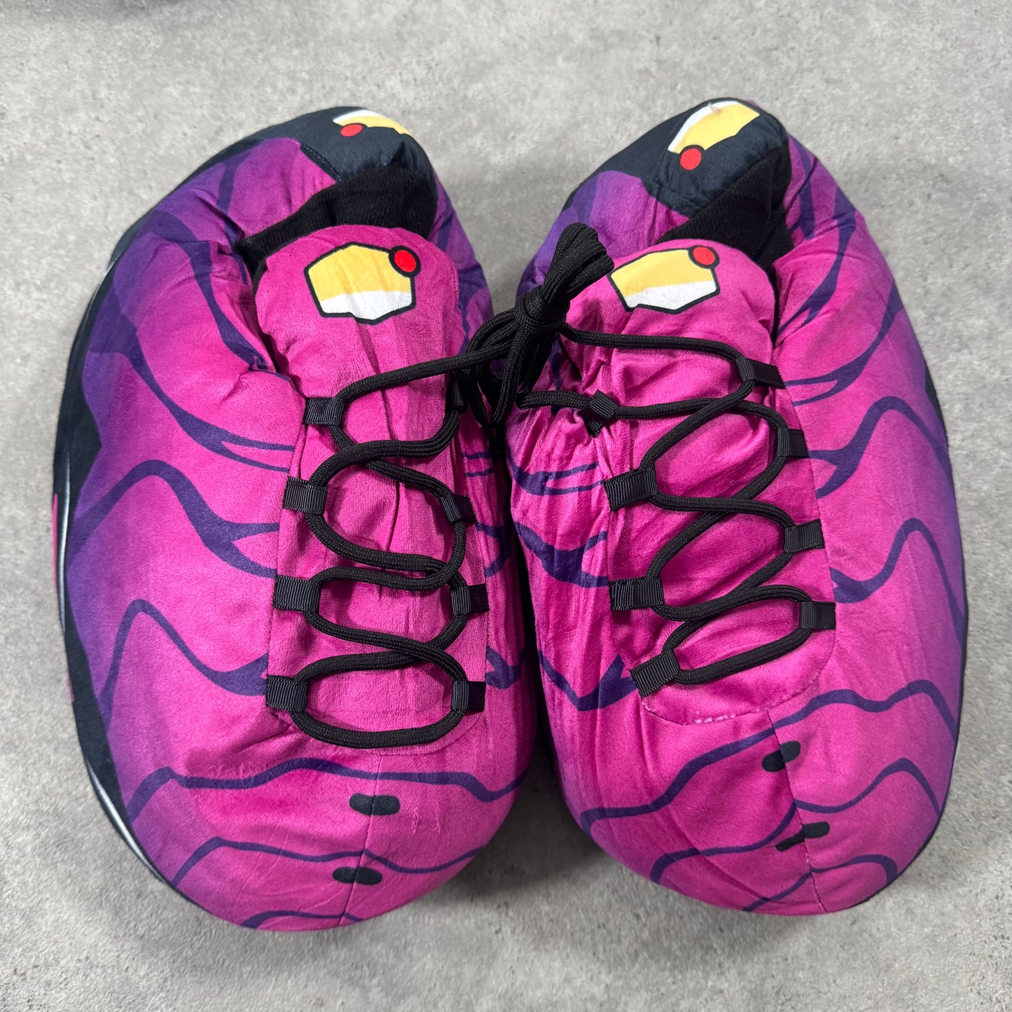 NIKE INSPIRED AIR MAX PLUS SLIPPERS