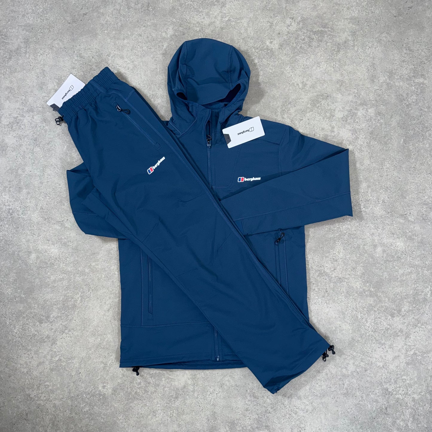 BERGHAUS GREENBANK TRACKSUIT (NAVY)