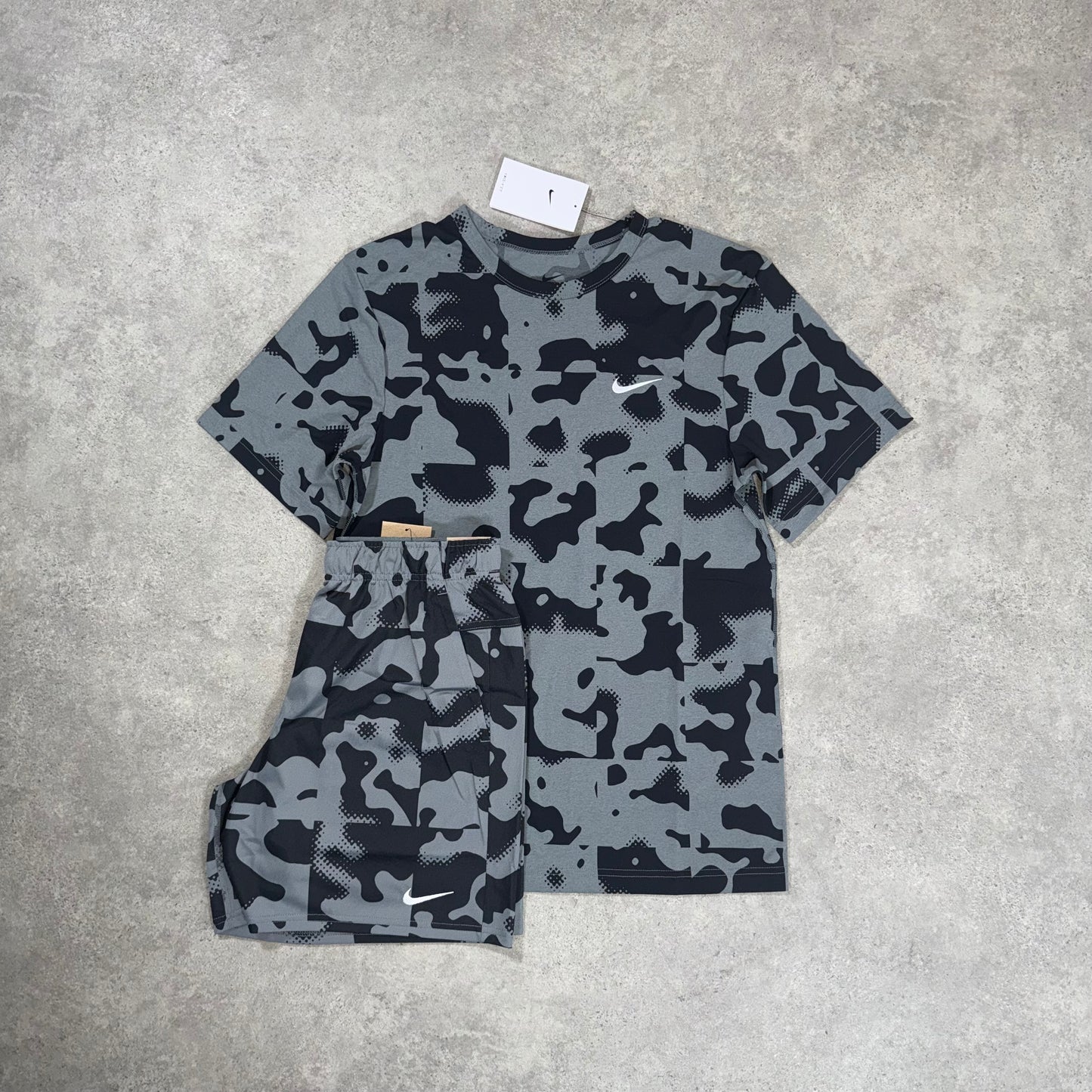 NIKE HYVERSE CAMO SHORT SET (GREY/BLACK)