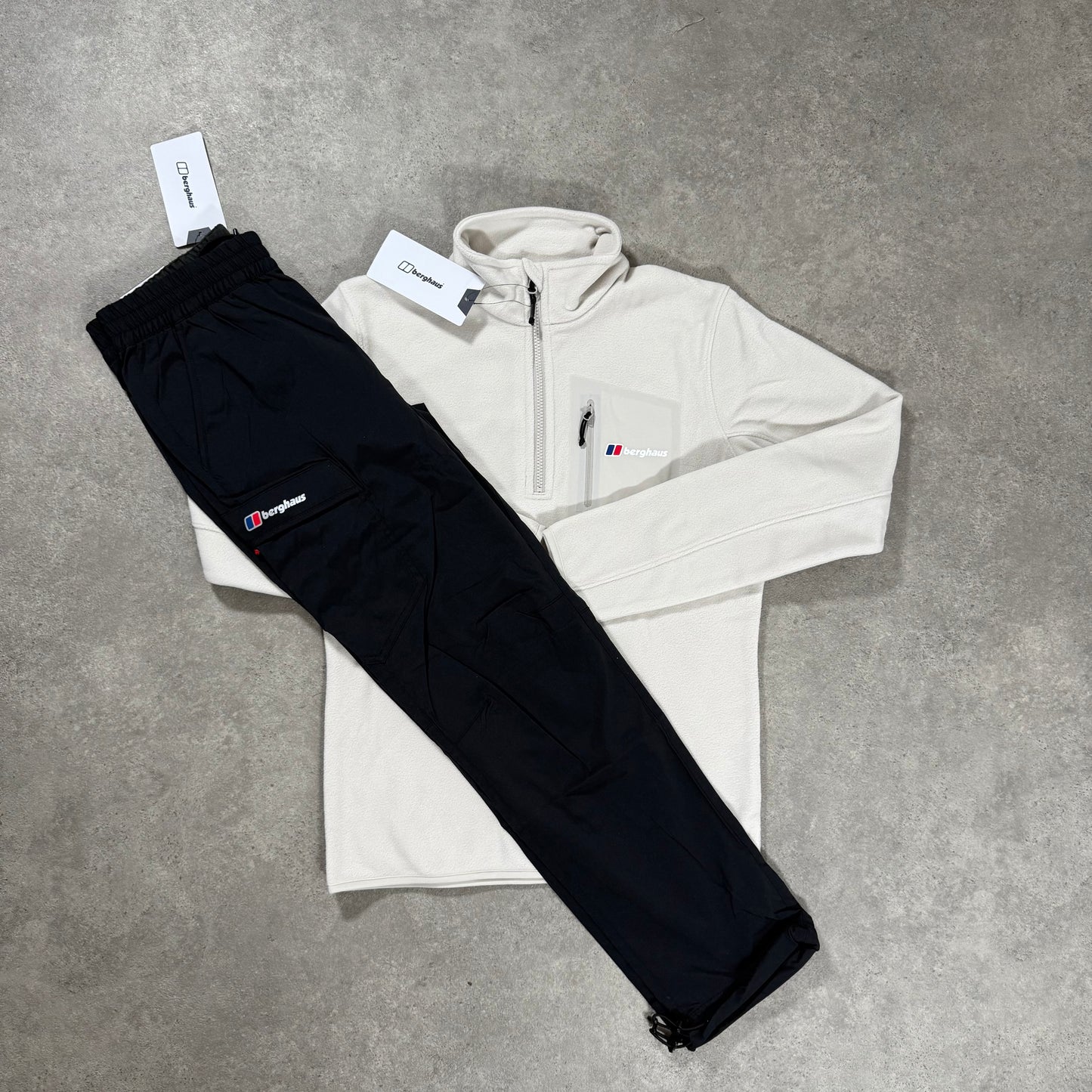 BERGHAUS 1/4 ZIP FLEECE TRACKSUIT (WHITE/BLACK)