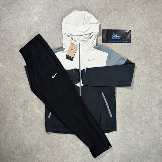 NIKE WINDRUNNER TRACKSUIT (WHITE/BLACK)
