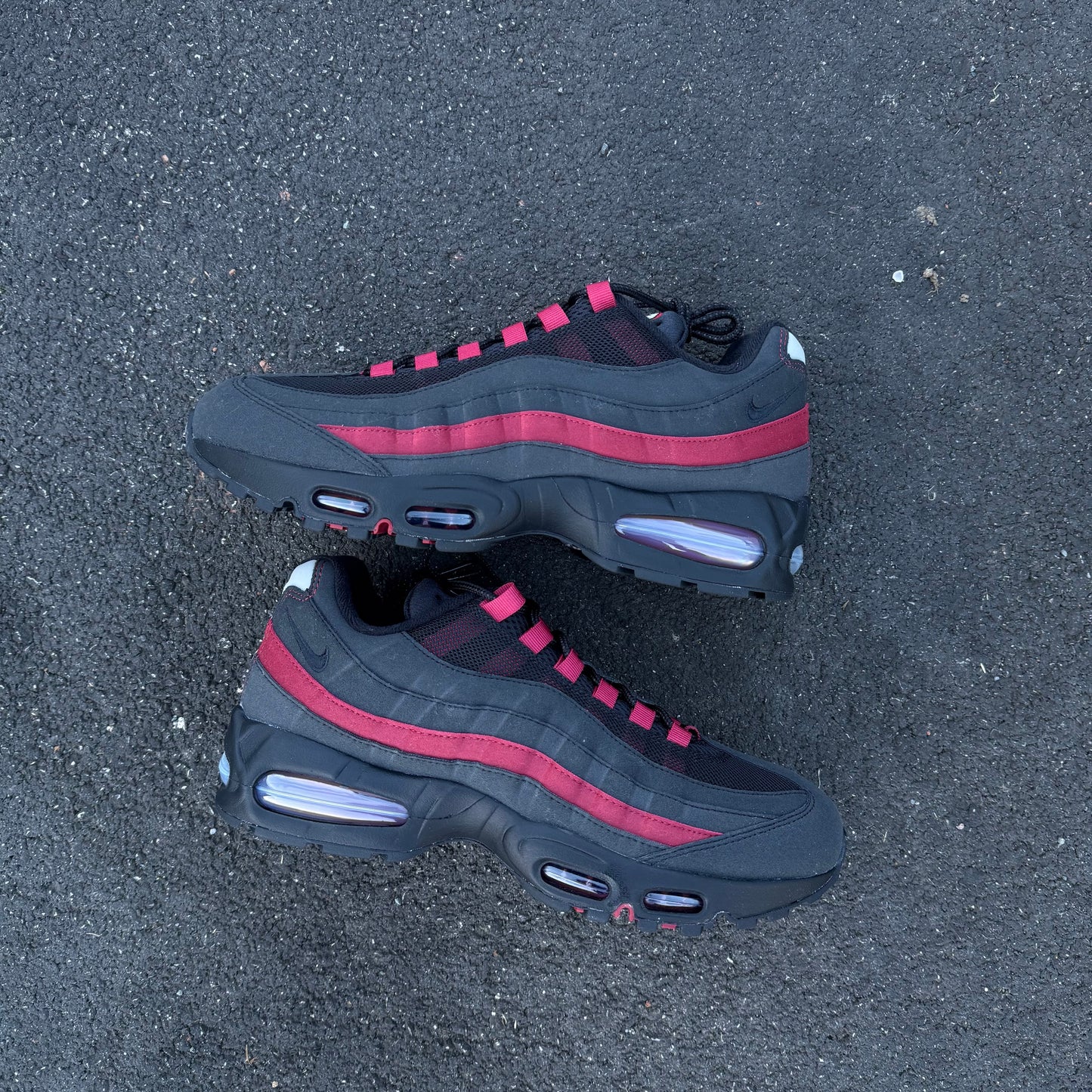 NIKE AIR MAX 95 OG (DEEP RED/BLACK)