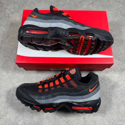 NIKE AIR MAX 95 (CRIMSON RED)