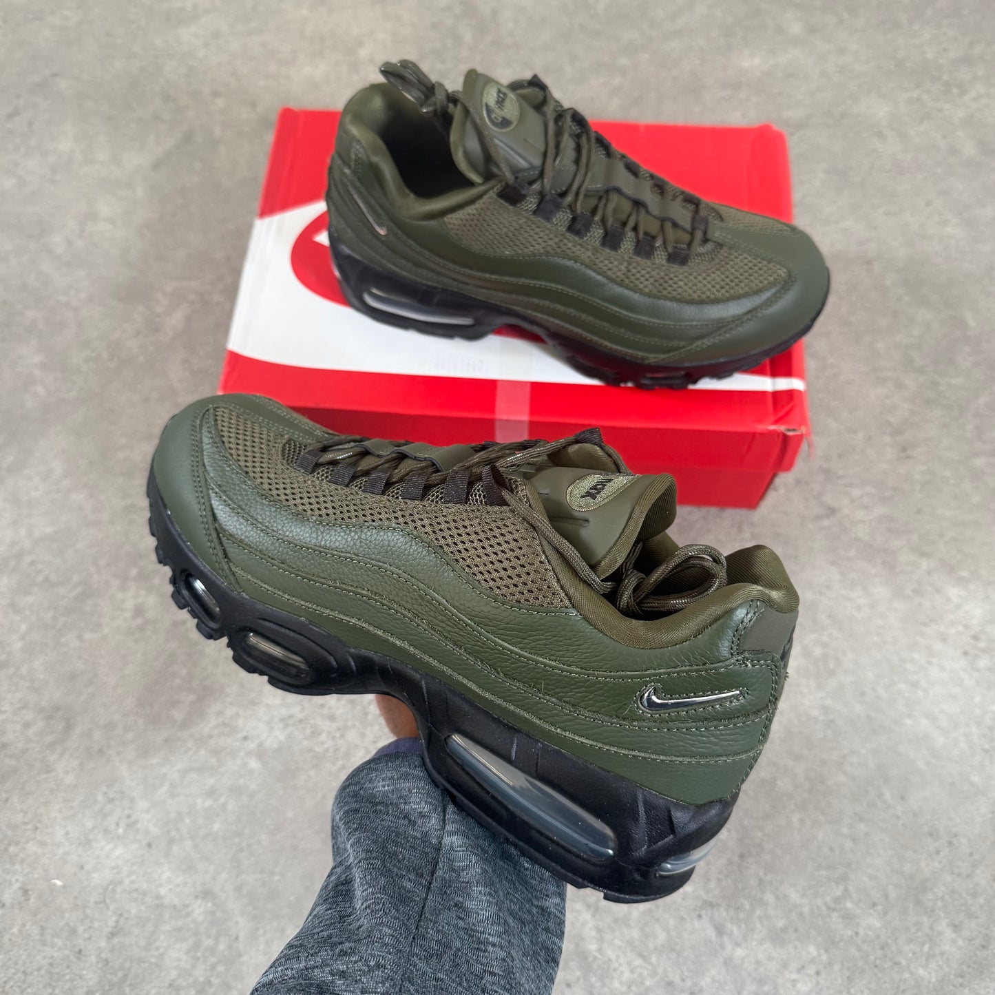 NIKE AIR MAX 95 (KHAKI)
